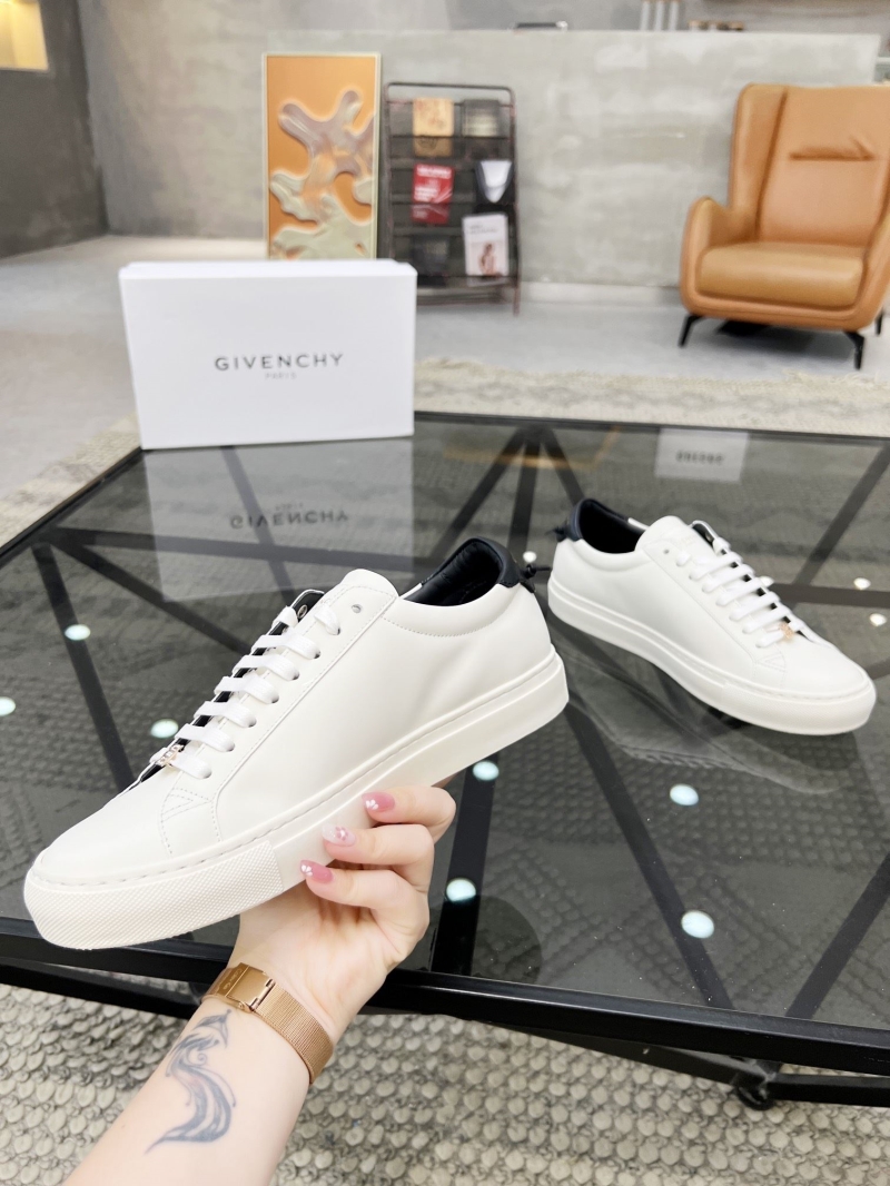 Givenchy Sneakers